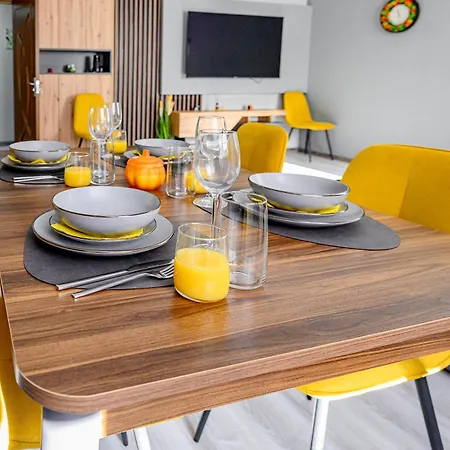 Cozy And Stylish 2 Апартамент *