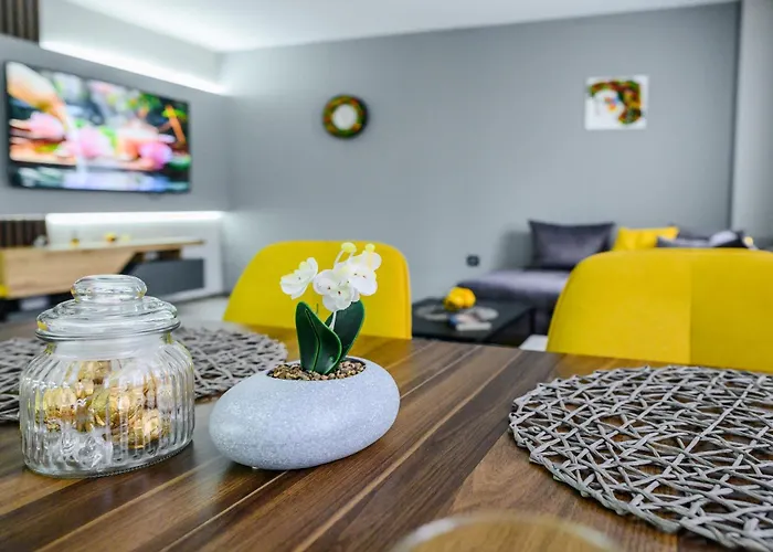 Cozy And Stylish 2 דירה